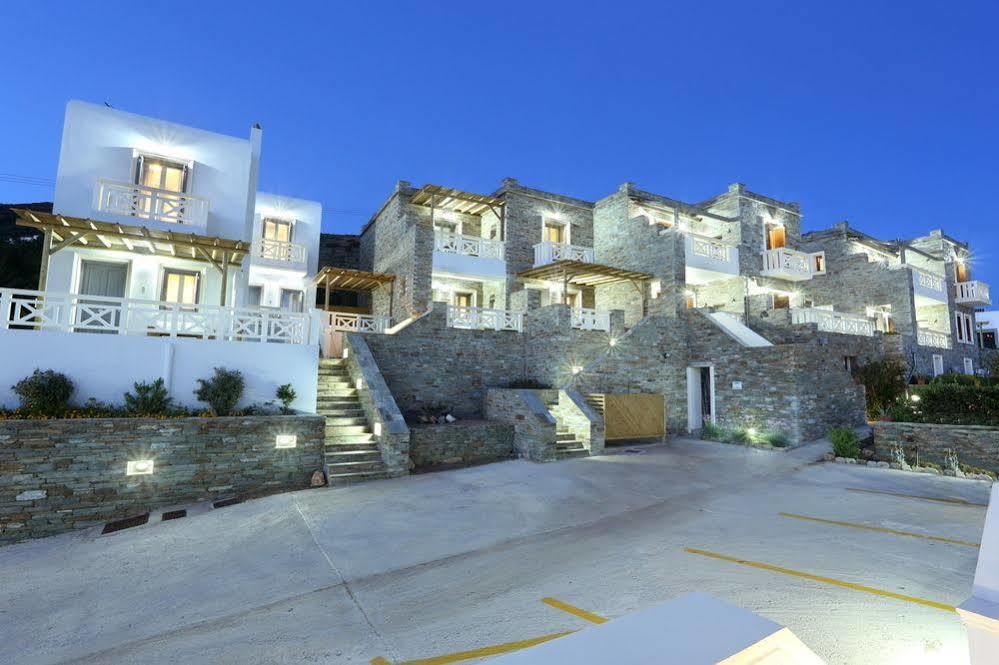 Aithra Apartments & Suites กาวริยอน ภายนอก รูปภาพ