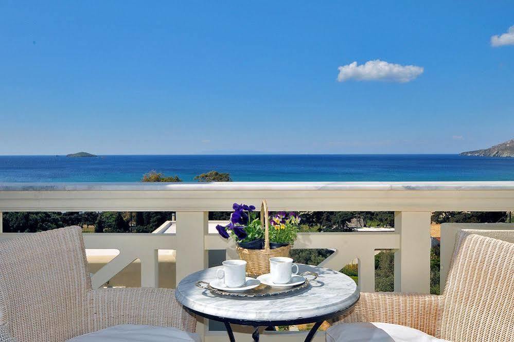 Aithra Apartments & Suites กาวริยอน ภายนอก รูปภาพ